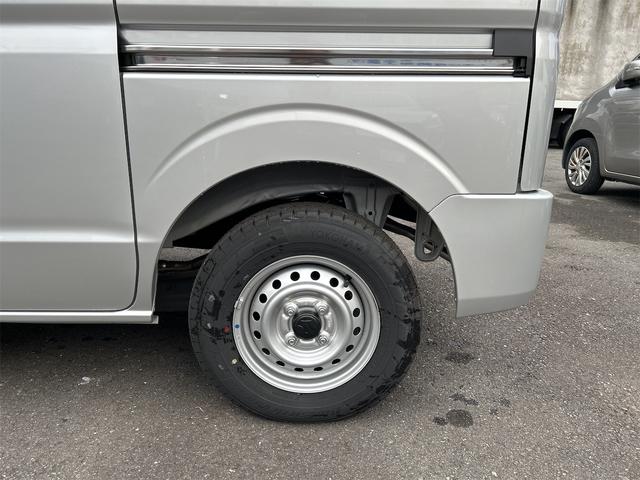 エブリイ ＰＡリミテッド　ＰＡリミテッド　登録済み未使用車　ＣＶＴ　スズキセーフティサポート　パワーウインドウ　キーレスエントリー　オーバーヘッドシェルフ　プライバシーガラス　オートライト　クリアランスソナー　盗難警報装置（20枚目）