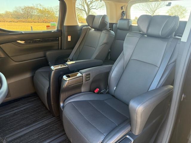 アルファード 2.5S Cパッケージ(16枚目)