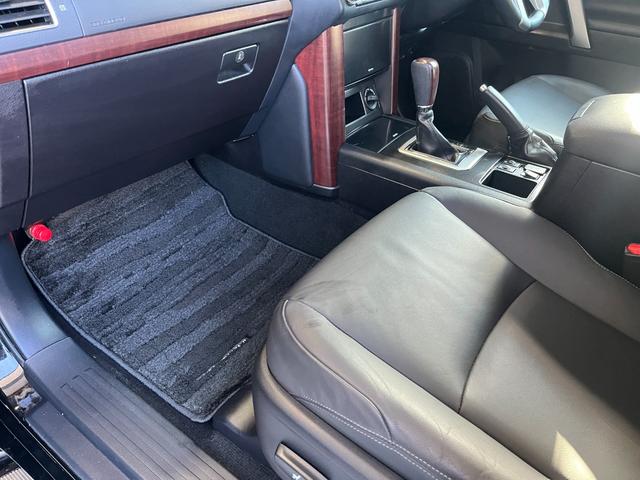 ランドクルーザープラド TX Lパッケージ TX Lパッケージ 4WD モデリスタエアロ 本革シート 純正ナビ フロント.サイド.バックカメラ オートクルーズコントロール シートヒーター スマートキー×2 電動パワーシート 2本出マフラー(18枚目)