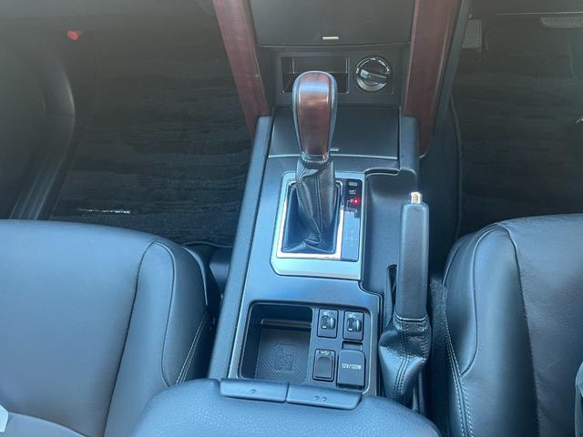 ランドクルーザープラド TX Lパッケージ TX Lパッケージ 4WD モデリスタエアロ 本革シート 純正ナビ フロント.サイド.バックカメラ オートクルーズコントロール シートヒーター スマートキー×2 電動パワーシート 2本出マフラー(20枚目)