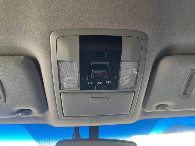 ランドクルーザープラド TX Lパッケージ TX Lパッケージ 4WD モデリスタエアロ 本革シート 純正ナビ フロント.サイド.バックカメラ オートクルーズコントロール シートヒーター スマートキー×2 電動パワーシート 2本出マフラー(21枚目)