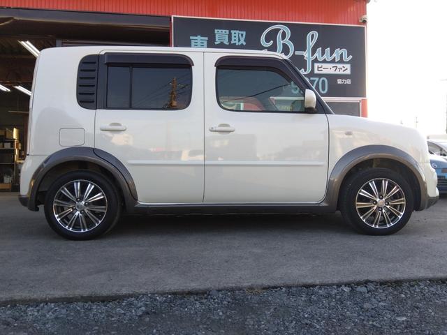 キューブ トラビス　検２年　ワンセグ　ＥＴＣ　ＭＴモード　社外アルミ　キーレス（3枚目）