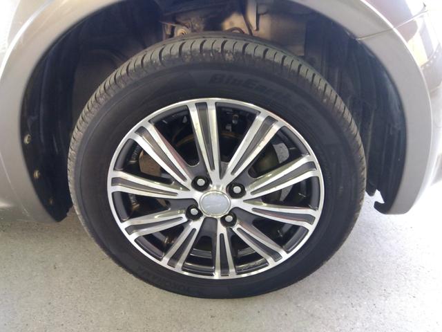 キューブ トラビス　検２年　ワンセグ　ＥＴＣ　ＭＴモード　社外アルミ　キーレス（10枚目）