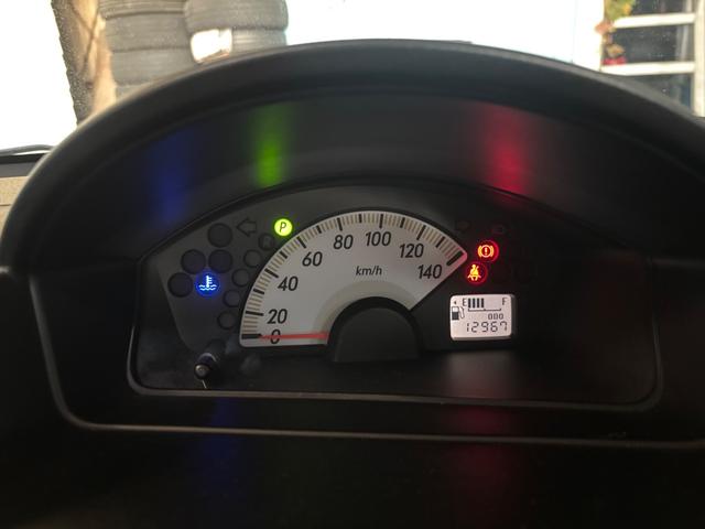 ｅＫワゴン プレミアムエディション　エアコン／パワーウィンドウ／パワーステアリング／運転席エアバッグ／助手席エアバッグ／キーレスエントリー／ベンチシート／フルフラット（2枚目）