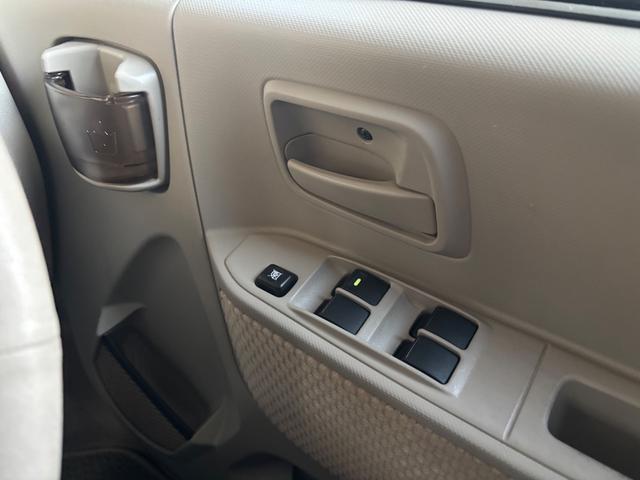 ｅＫワゴン プレミアムエディション　エアコン／パワーウィンドウ／パワーステアリング／運転席エアバッグ／助手席エアバッグ／キーレスエントリー／ベンチシート／フルフラット（24枚目）