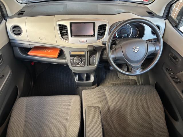 ワゴンＲ ＦＸ－Ｅ　エネチャージ／レーダーブレーキサポート／アイドリングストップ／キーレスエントリー／シートヒーター／ＥＴＣ／ＢｌｕｅＴｏｏｔｈ／ナビ／フルフラット（11枚目）