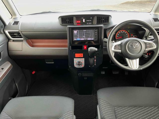 ルーミー Ｇ　４ＷＤ　車検Ｒ８年９月まで　バックカメラ　ナビ　ＴＶ　両側電動スライドドア　オートクルーズコントロール　オートライト　スマートキー　アイドリングストップ　電動格納ミラー　盗難防止システム　衝突安全ボディ（3枚目）