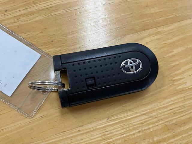 ルーミー Ｇ　４ＷＤ　車検Ｒ８年９月まで　バックカメラ　ナビ　ＴＶ　両側電動スライドドア　オートクルーズコントロール　オートライト　スマートキー　アイドリングストップ　電動格納ミラー　盗難防止システム　衝突安全ボディ（33枚目）