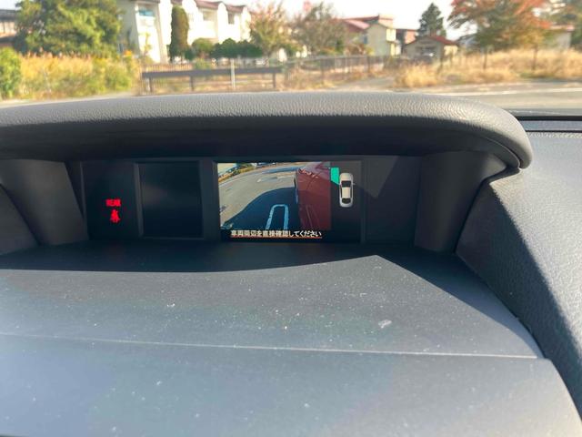 レヴォーグ １．６ＧＴアイサイト　プラウドエディション　４ＷＤ　車検整備付　ＥＴＣ　バックカメラ　サイドカメラ　ナビ　ＴＶ　オートクルーズコントロール　レーンアシスト　衝突被害軽減システム　アルミホイール　オートライト　ＬＥＤヘッドランプ　パワーシート（9枚目）