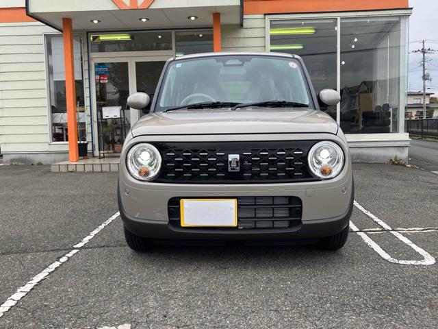 アルトラパン ハイブリッドＸ　４ＷＤ　車検Ｒ１０年１０月まで　クリアランスソナー　レーンアシスト　衝突被害軽減システム　オートライト　ＬＥＤヘッドランプ　スマートキー　アイドリングストップ　電動格納ミラー　シートヒーター　ベンチシート（6枚目）