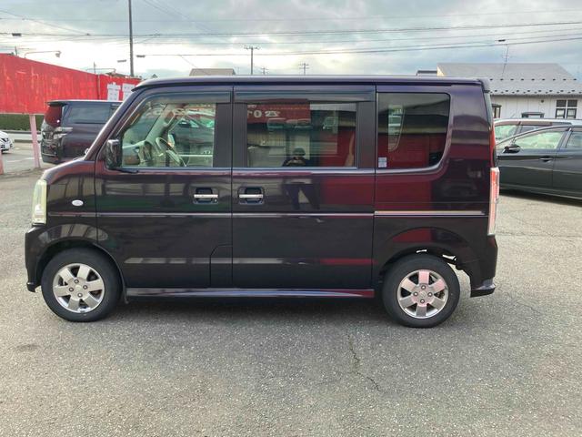 エブリイワゴン ＰＺターボ　４ＷＤ　車検Ｒ８年５月まで　ＥＴＣ　両側スライド・片側電動　ナビ　ＴＶ　キーレスエントリー　電動格納ミラー　シートヒーター　ＡＴ　盗難防止システム　ＡＢＳ　ＣＤ　ＵＳＢ　ミュージックプレイヤー接続可（9枚目）