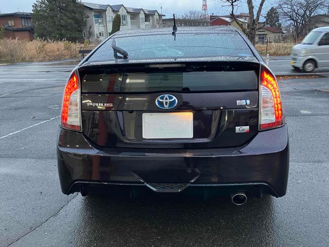 プリウス Ｓツーリングセレクション・Ｇ’ｓ　ＥＴＣ　バックカメラ　ナビ　ＴＶ　アルミホイール　オートライト　ＨＩＤ　ＣＶＴ　スマートキー　電動格納ミラー　盗難防止システム　パワーシート　ＣＤ　衝突安全ボディ　ＡＢＳ　エアコン　パワーステアリング（15枚目）