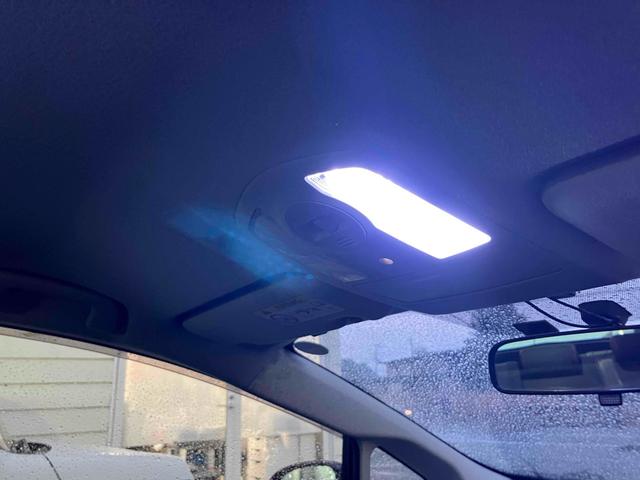 プリウス Ｓツーリングセレクション・Ｇ’ｓ　ＥＴＣ　バックカメラ　ナビ　ＴＶ　アルミホイール　オートライト　ＨＩＤ　ＣＶＴ　スマートキー　電動格納ミラー　盗難防止システム　パワーシート　ＣＤ　衝突安全ボディ　ＡＢＳ　エアコン　パワーステアリング（34枚目）