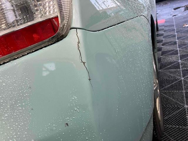 プリウス Ｓ　ドライブレコーダー　ＥＴＣ　バックカメラ　ナビ　ＴＶ　アルミホイール　オートライト　ＣＶＴ　スマートキー　電動格納ミラー　盗難防止システム　ＣＤ　ＤＶＤ再生　ミュージックプレイヤー接続可（32枚目）