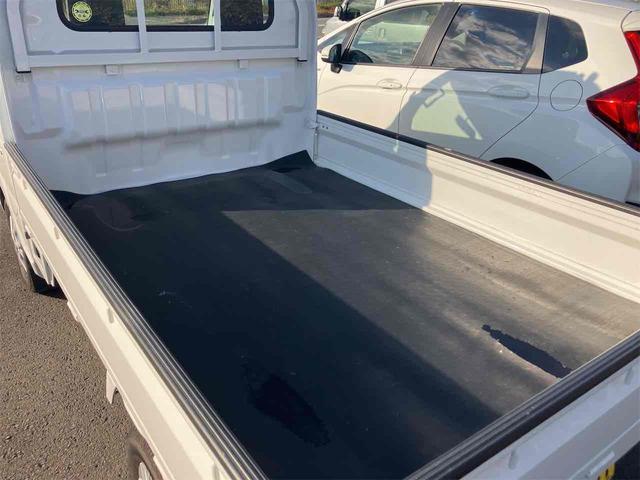 キャリイトラック ＫＣエアコン・パワステ　４ＷＤ　ＭＴ　アルミホイール　エアコン　パワーステアリング　運転席エアバッグ（17枚目）