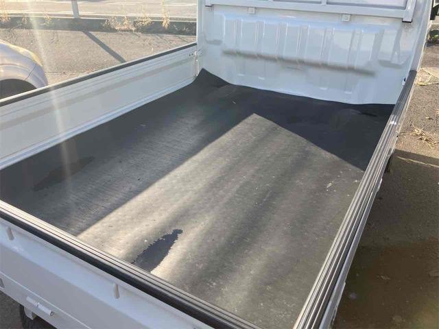 キャリイトラック ＫＣエアコン・パワステ　４ＷＤ　ＭＴ　アルミホイール　エアコン　パワーステアリング　運転席エアバッグ（18枚目）