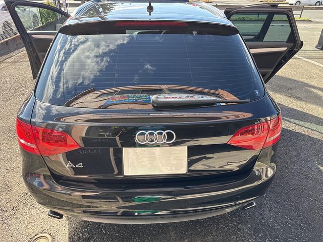 AUDI A4 AVANT 2.0 TFSI QUATTRO