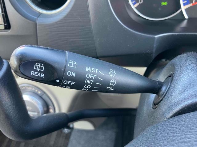 タントエグゼ Ｇ　ＥＴＣ　ＴＶ　スマートキー　電動格納ミラー　ＣＶＴ　盗難防止システム　ＡＢＳ　衝突安全ボディ　エアコン　パワーステアリング　パワーウィンドウ　運転席エアバッグ（6枚目）