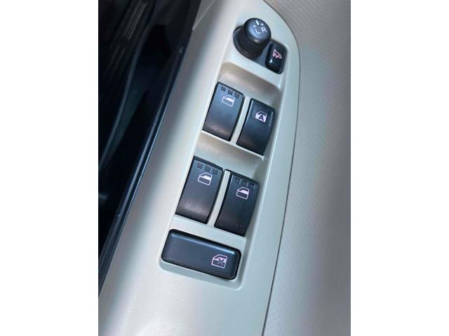 タントエグゼ Ｇ　ＥＴＣ　ＴＶ　スマートキー　電動格納ミラー　ＣＶＴ　盗難防止システム　ＡＢＳ　衝突安全ボディ　エアコン　パワーステアリング　パワーウィンドウ　運転席エアバッグ（9枚目）