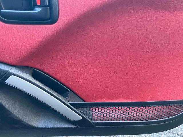 ご覧頂きまして誠に有難うございます！！是非ご来店して頂き、実際にご覧になって頂ければと思います。お客様からのご連絡をスタッフ一同、心よりお待ちしております