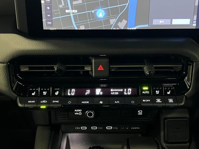 ランドクルーザー２５０ ＶＸファーストエディション　ＬＥＤヘッドライト　丸眼ＬＥＤヘッド　シートエアコン　クルーズコントロール　禁煙　エアコン　衝突軽減ブレーキ　３列シート　Ｐシート　Ｗエアコン　全周囲カメラ　ムーンルーフ　スマートキー　本革シート（40枚目）