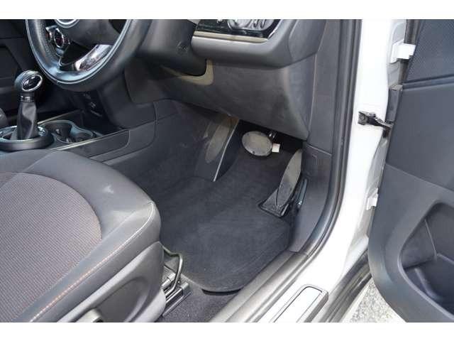 ＭＩＮＩ クーパーＤ　クロスオーバー　ＥＴＣ　ツートン　ルーフレール　盗難防止装置（54枚目）