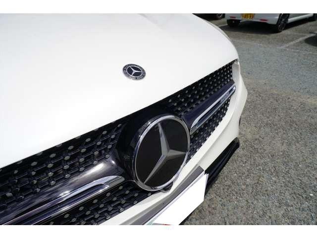 迫力のスリーポインテッドスター