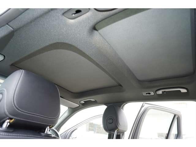 シェードで日光対策もできます。