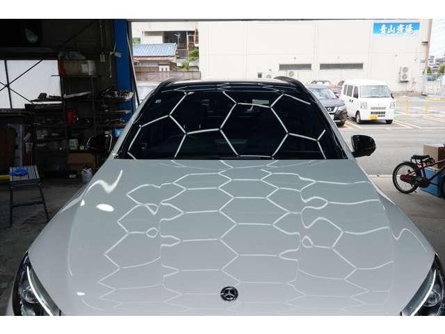 ハニカムＬＥＤ下で撮影すると、一層と艶が増します