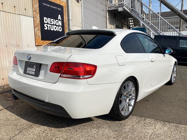 ３シリーズ ３２０ｉ　Ｍスポーツ　左ハンドル　６ＭＴ　社外マフラー（7枚目）