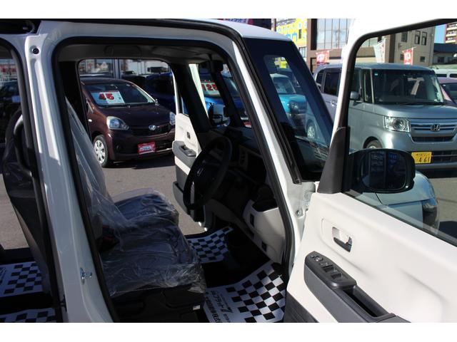 N-BOX ベースグレード 両側スライド・片側電動 オートクルーズコントロール レーンアシスト 衝突被害軽減システム オートライト LEDヘッドランプ スマートキー アイドリングストップ シートヒーター ベンチシート CVT(30枚目)