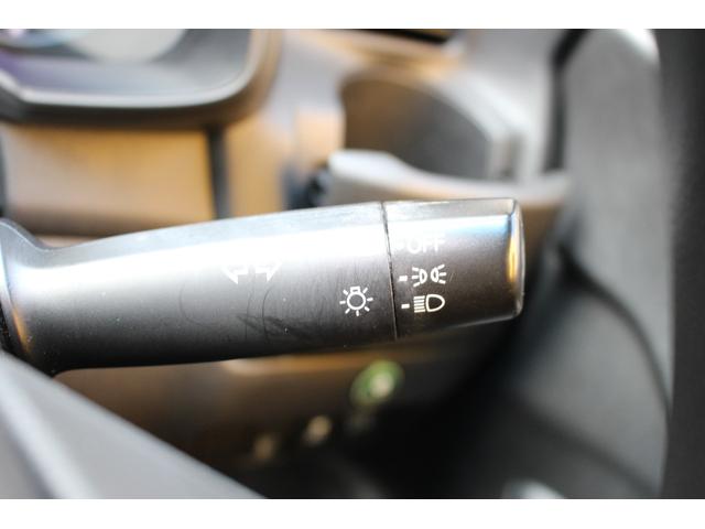 フィット １３Ｇ・Ｆパッケージ　ＥＴＣ　スマートキー　アイドリングストップ　電動格納ミラー　ＣＶＴ　盗難防止システム　衝突安全ボディ　ＡＢＳ　ＥＳＣ　ＣＤ　ＵＳＢ　ミュージックプレイヤー接続可　エアコン　パワーステアリング（25枚目）