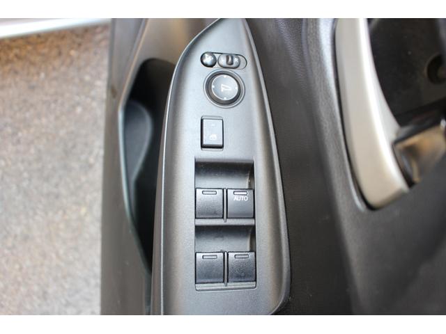 フィット １３Ｇ・Ｆパッケージ　ＥＴＣ　スマートキー　アイドリングストップ　電動格納ミラー　ＣＶＴ　盗難防止システム　衝突安全ボディ　ＡＢＳ　ＥＳＣ　ＣＤ　ＵＳＢ　ミュージックプレイヤー接続可　エアコン　パワーステアリング（27枚目）