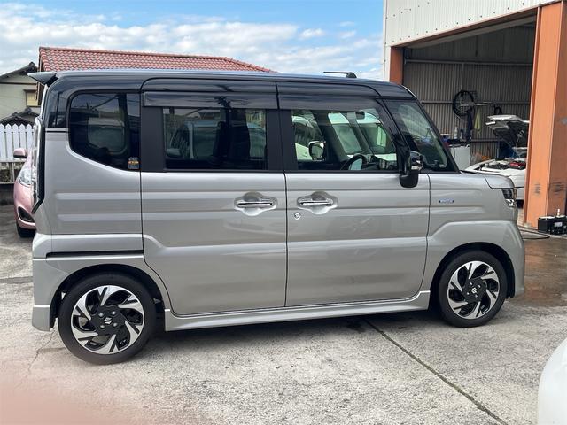 スペーシアカスタム ハイブリッドＸＳターボ　全方位モニター付メモリーナビゲーション　ＨＤＭＩ　ブルートゥース対応　アップルカープレイ対応　ＥＴＣ　ドライブレコーダー　タナベタワーバー　ＢＳレグノタイヤ４本（4枚目）