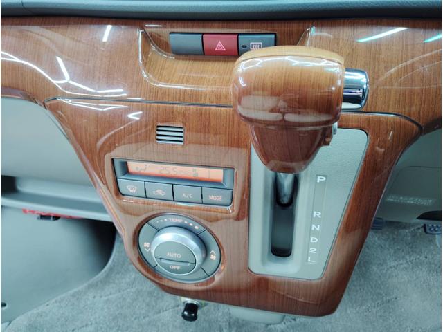 アトレーワゴン カスタムターボＲＳリミテッド　Ｄクラフト楽旅キット　ベットキット　キャンピング　社外ナビ　テレビ　走行中視聴可　バックカメラ　ドラレコ　ＥＴＣ　左パワスラ　ターボ　ＭＯＭＯウッドステアリング　ウッドパネル　ＨＩＤヘッド　ＬＥＤ化（50枚目）