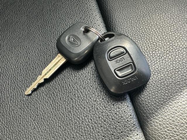 コペン アクティブトップ　ドライブレコーダー　ＥＴＣ　シートカバー　ナビ　キーレスエントリー　ＡＴ　ＡＢＳ　アルミホイール　衝突安全ボディ　エアコン　パワーステアリング　パワーウィンドウ（8枚目）