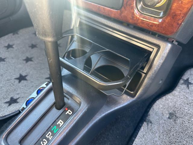 ミラジーノ ミニライトスペシャル　ナルディステアリング　Ｌ８８０Ｋコペン足回り　Ｌ８８０ＫコペンＦブレーキ　ナビ　キーレスエントリー　ＡＴ　アルミホイール　衝突安全ボディ　エアコン　パワーステアリング　パワーウィンドウ（6枚目）