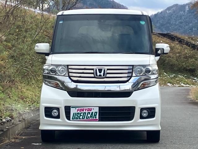 Ｎ－ＢＯＸ Ｇ　ＳＳパッケージ　バックカメラ　ナビ　ＴＶ　ベンチシート　アイドリングストップ　スマートキー　衝突被害軽減システム　衝突安全ボディ　盗難防止システム　ＡＢＳ　ＥＳＣ　運転席　助手席　エアバック　エアコン（2枚目）