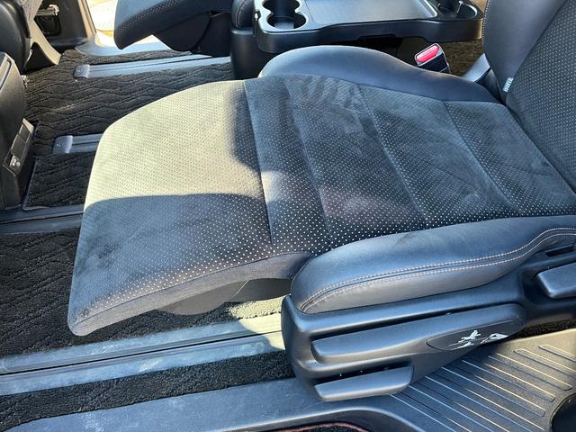 アルファード 2.5S Aパッケージ タイプブラック(26枚目)