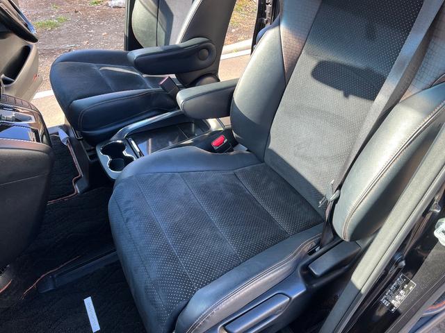 アルファード 2.5S Aパッケージ タイプブラック(31枚目)