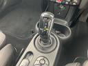 クーパーＤ　クラシック・トリム　純正ＨＤＤナビゲーション　パックカメラ　禁煙車　ワンオーナー　整備記録簿　衝突被害軽減ブレーキ搭載　パークセンサー付バックカメラ　ドライビングモード　１６インチホイール　ドライブレコーダー（16枚目）