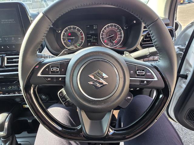 フロンクス ベースグレード　全周囲カメラ　クリアランスソナー　オートクルーズコントロール　衝突被害軽減システム　ナビ　オートライト　ＬＥＤヘッドランプ　アルミホイール　スマートキー　アイドリングストップ　電動格納ミラー（2枚目）