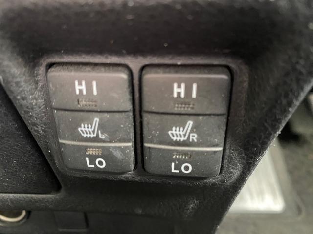 ノア ハイブリッドＧ　ハイブリッドＧ　衝突被害軽減システム　メモリーナビ　バックカメラ　ＥＴＣ　ドラレコ　ＣＤ　ミュージックプレイヤー接続可　ＤＶＤ再生　オートクルーズコントロール　ＬＥＤヘッドランプ　電動スライドドア（16枚目）