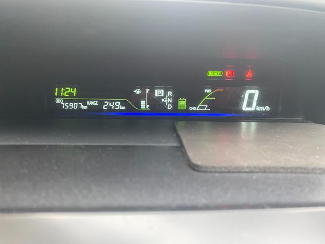 プリウスアルファ Ｓ　純正ナビ　地デジＴＶ　Ｂｌｕｅｔｏｏｔｈ　バックカメラ　スマートキー　プッシュスタート　ＡＵＴＯエアコン　ＡＵＴＯライト　ＨＩＤヘッドライト　ステアリングスイッチ　ＥＴＣ　電動格納ミラー（26枚目）