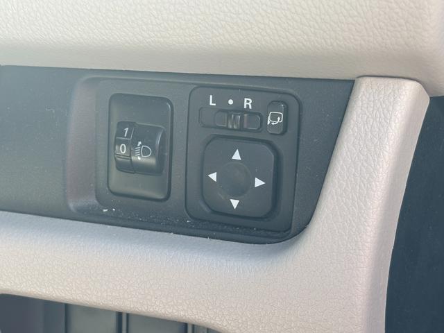 デイズ X 全周囲カメラ 純正メモリナビ フルセグTV Bluetooth CD DVD再生可 プッシュスタート ETC オートエアコン スマートキー ベンチシート(6枚目)