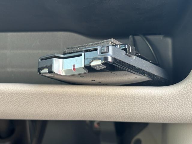 デイズ X 全周囲カメラ 純正メモリナビ フルセグTV Bluetooth CD DVD再生可 プッシュスタート ETC オートエアコン スマートキー ベンチシート(8枚目)