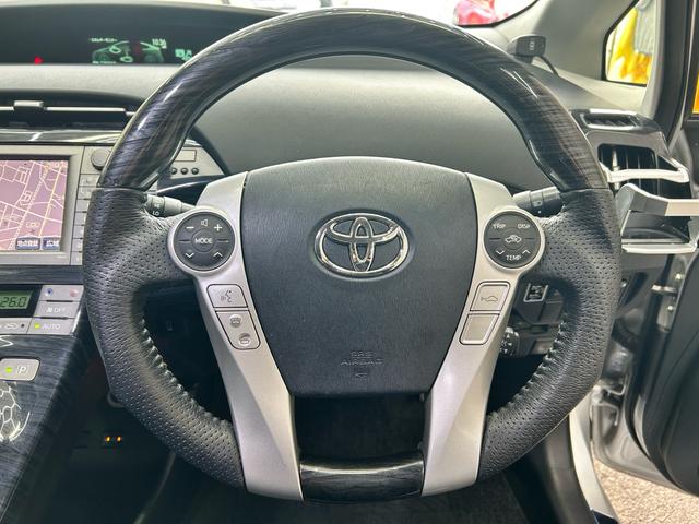 プリウス Gツーリングセレクションレザーパッケージ 下取り車 フルセグナビBluetoothバックカメラ 黒革シート シートヒーター セラミックコーティング 内装クリーニング ETC サブウーファー 24カ月点検整備 コーナーセンサー スマートキー(33枚目)