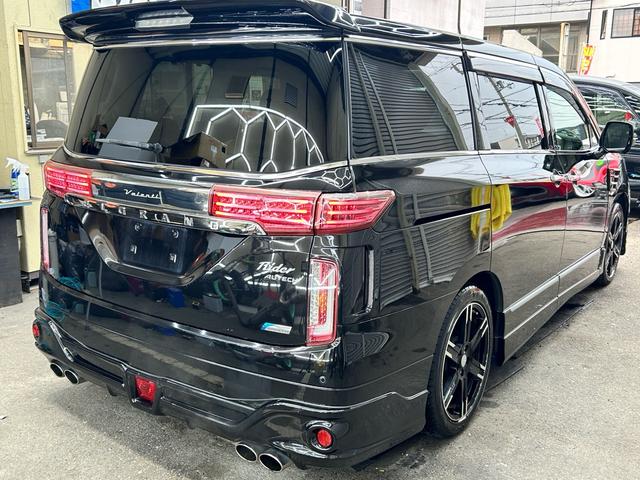 エルグランド ライダー　ブラックライン　黒本革シート　インパルエアロインパルマフラー　Ｗサンルーフ　黒革シート　オーテック　ニスモ１８インチアルミ　ダクトボンネット　フルセグナビＢｌｕｅｔｏｏｔｈバックカメラ　２４カ月点検整備セラミックコーティング施工（16枚目）
