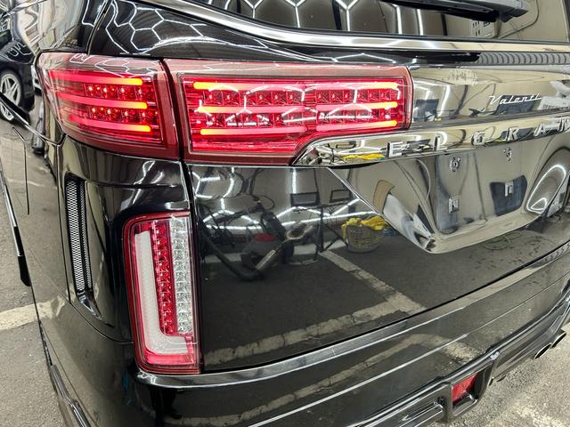 エルグランド ライダー　ブラックライン　黒本革シート　インパルエアロインパルマフラー　Ｗサンルーフ　黒革シート　オーテック　ニスモ１８インチアルミ　ダクトボンネット　フルセグナビＢｌｕｅｔｏｏｔｈバックカメラ　２４カ月点検整備セラミックコーティング施工（19枚目）