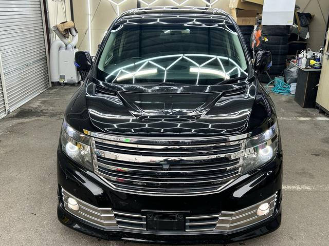 エルグランド ライダー　ブラックライン　黒本革シート　インパルエアロインパルマフラー　Ｗサンルーフ　黒革シート　オーテック　ニスモ１８インチアルミ　ダクトボンネット　フルセグナビＢｌｕｅｔｏｏｔｈバックカメラ　２４カ月点検整備セラミックコーティング施工（30枚目）